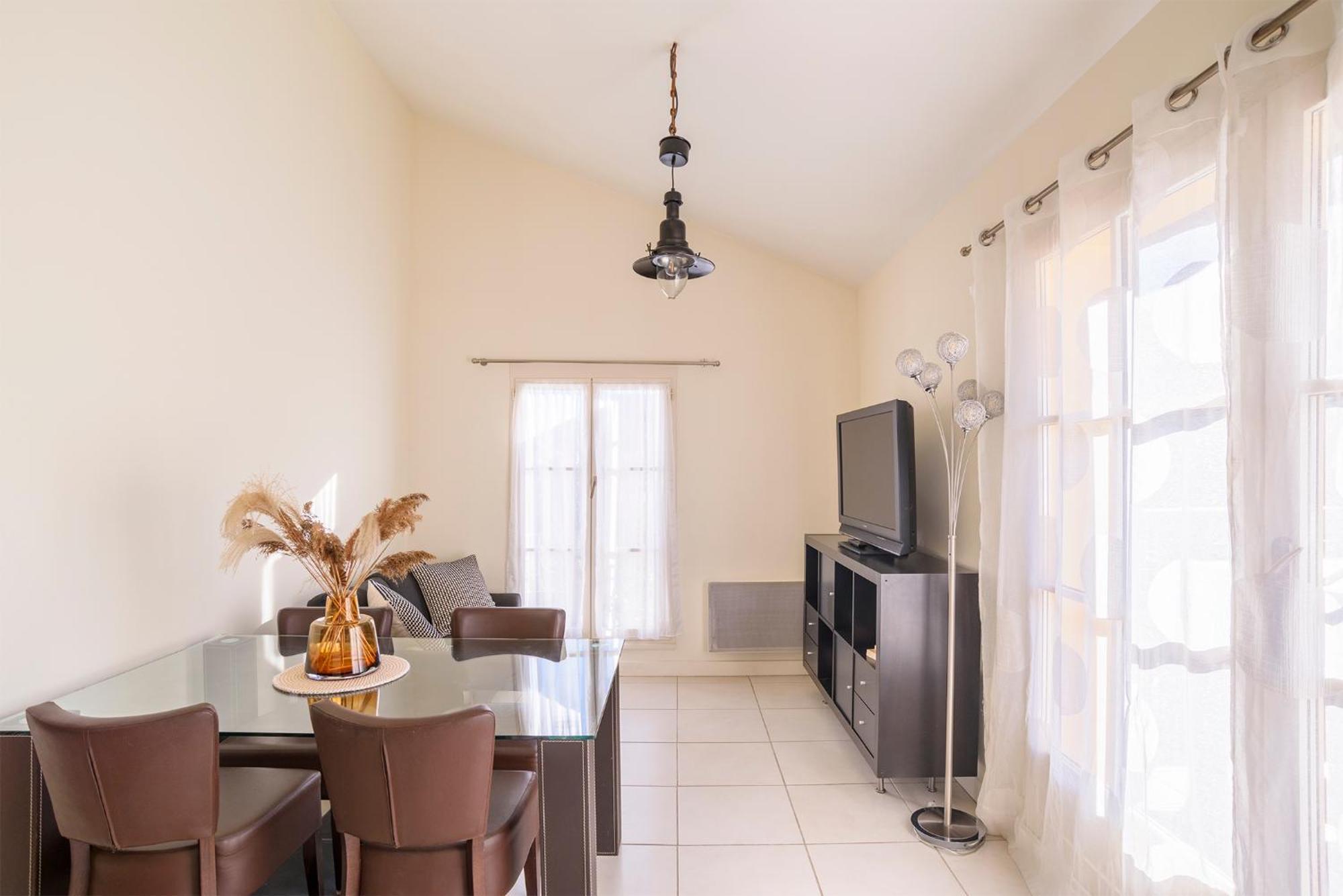 Appartement Cosy Hyeres Centre ภายนอก รูปภาพ